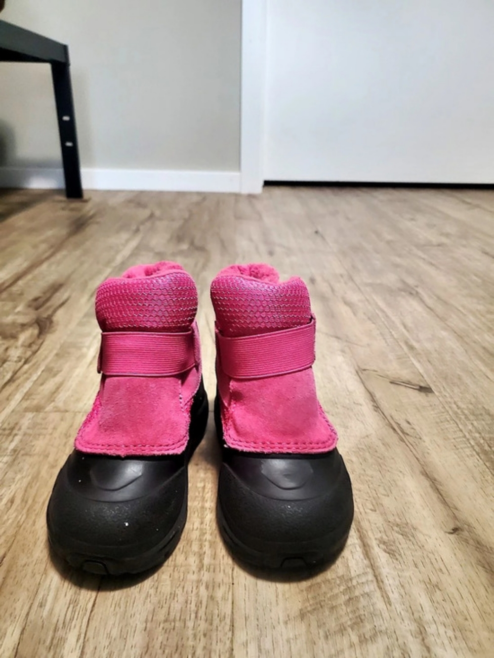 North Face Toddler Alpenglow II Snow Boots Size 9